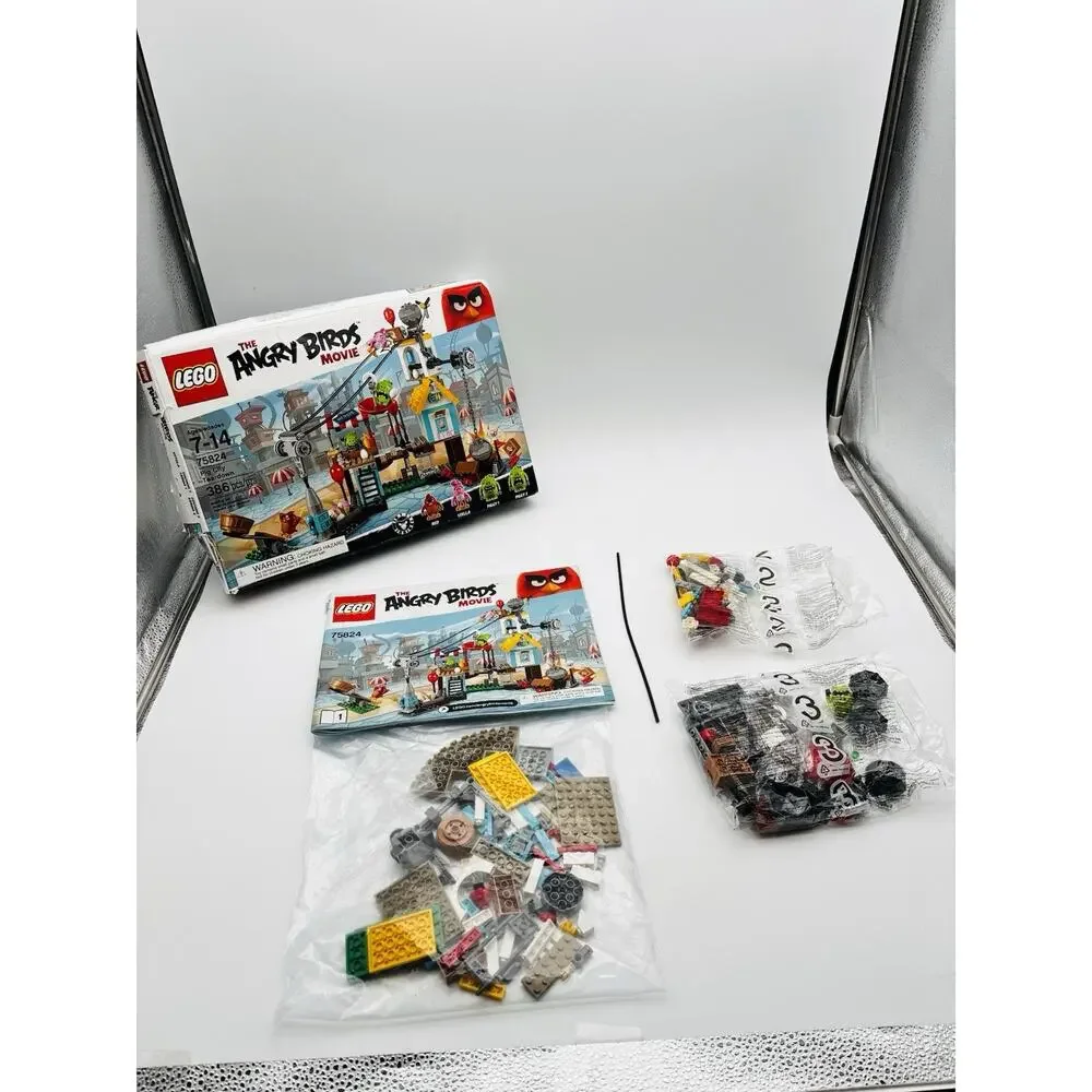 Lego Angry Bird 75824 Pig City Incomplete